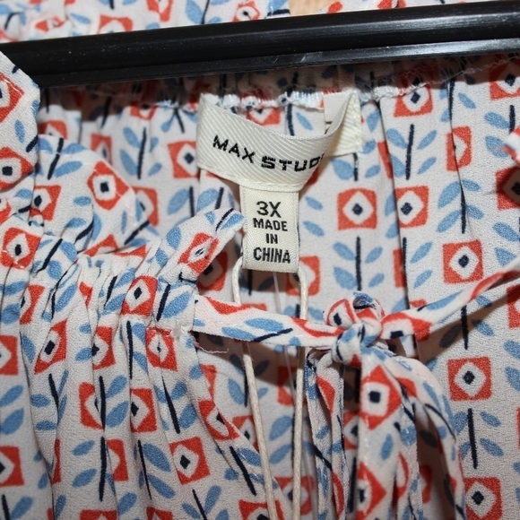 Max Studio Blouse - Picture 3 of 7